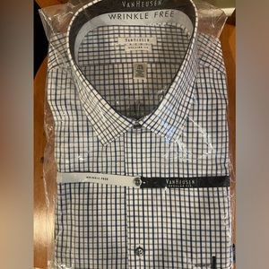 Van Heusen Men’s Checked Button Down Shirt. Wrinkle Free.